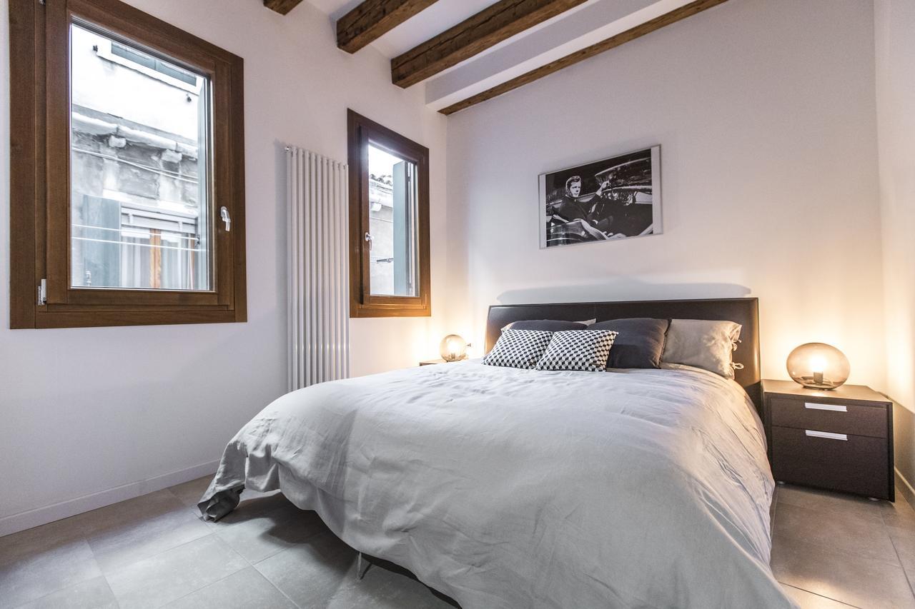 Ca Rezzonico Apartment R&R Βενετία Εξωτερικό φωτογραφία