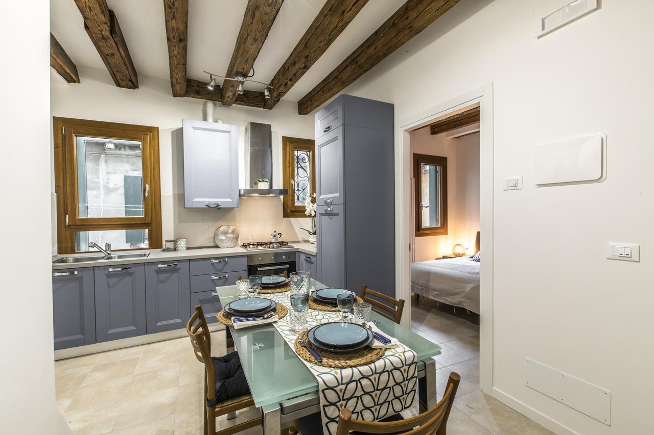 Ca Rezzonico Apartment R&R Βενετία Εξωτερικό φωτογραφία