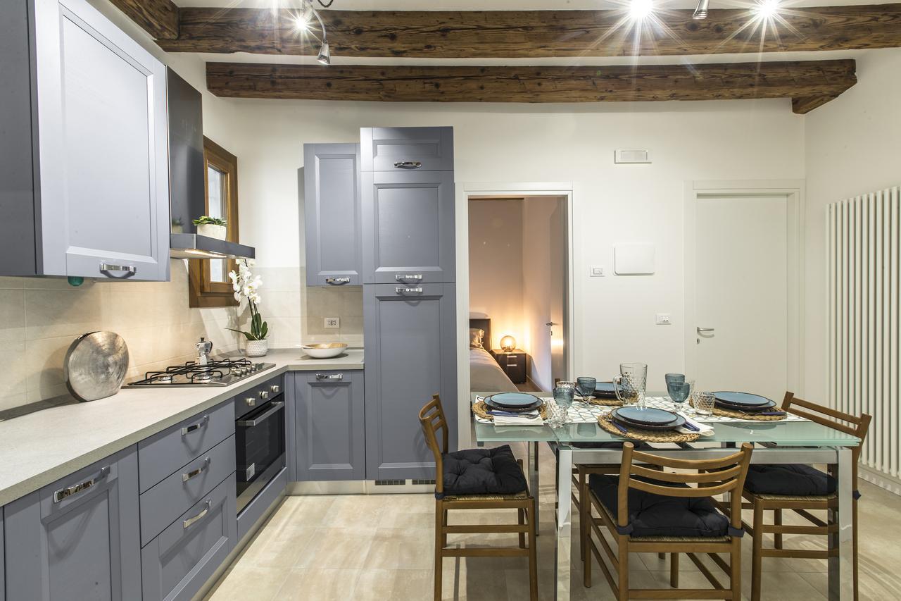 Ca Rezzonico Apartment R&R Βενετία Εξωτερικό φωτογραφία
